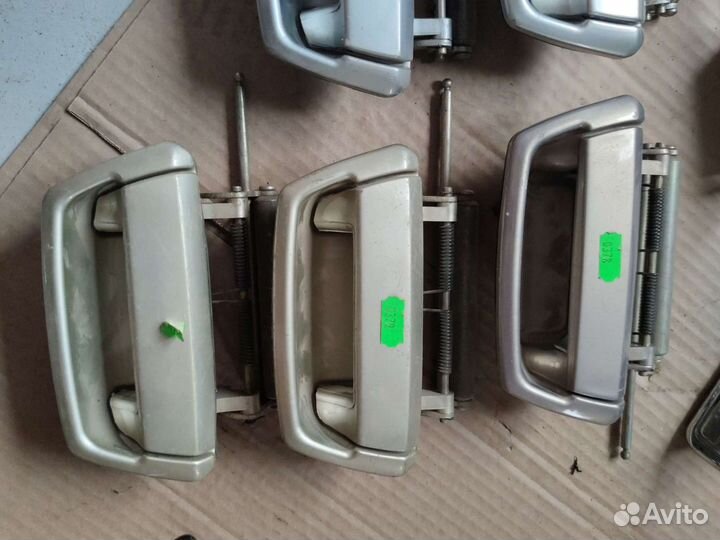 Ручки двери замки Волга 3110/31105/3102 новые