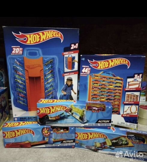 Hot wheels Треки, кейсы