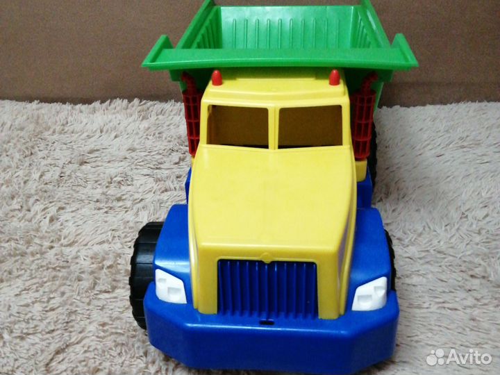 Игрушка грузовик