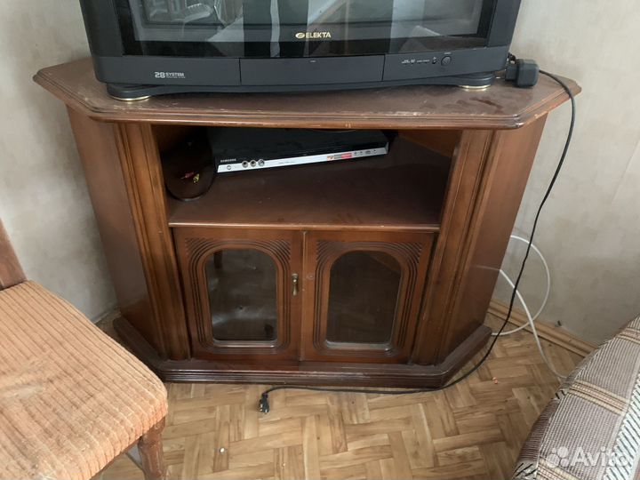 Тумба под тв угловая
