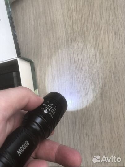 Фонарик светодиодный аккумуляторный