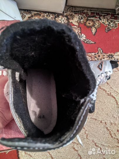Хоккейные коньки ccm 44 размер