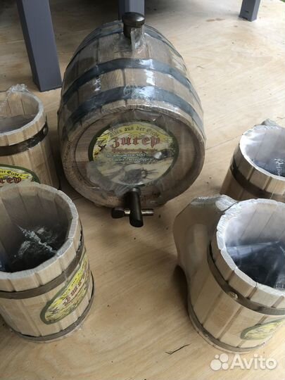 Бочонок дубовый для хранения и выдержки алкогол