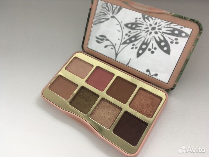 Палетка теней too faced shake your palm palms