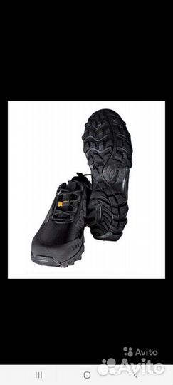 Тактические кроссовки magnum