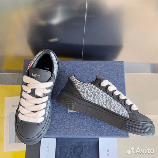 Кроссовки женские Dior