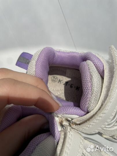 Кроссовки для девочки