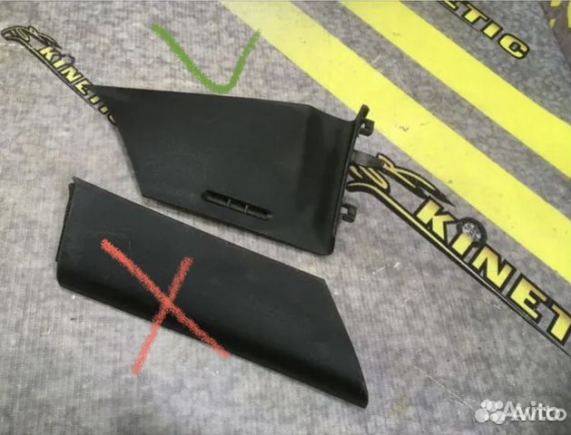 Накладка верхняя правая торпедо Мазда Mazda CX 7