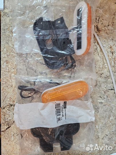 Габаритный огонь Fristom ft-070z+kled