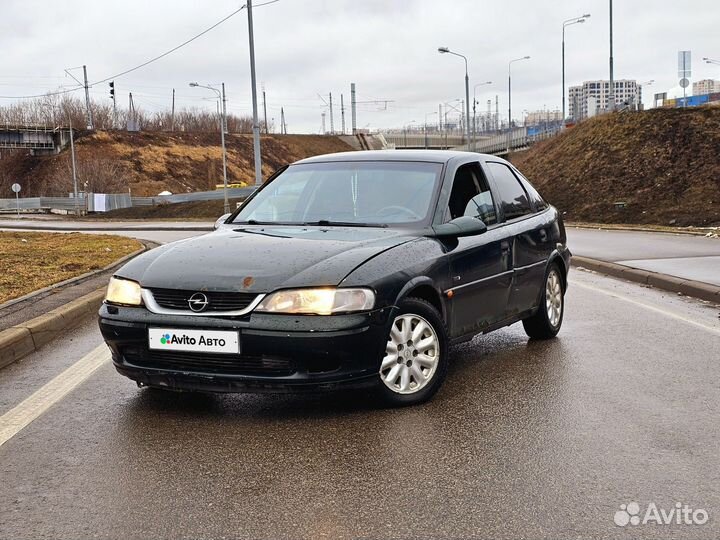 Opel Vectra 2.0 МТ, 1998, 359 533 км