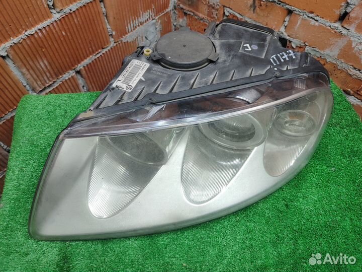 Фара левая Volkswagen Touareg 7L Галоген