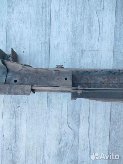 Усилитель бампера передний Opel Frontera, B