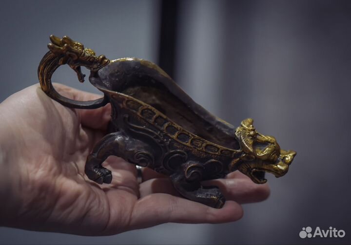 Лейка для масел статуэтка лошадь с вазой горелкой