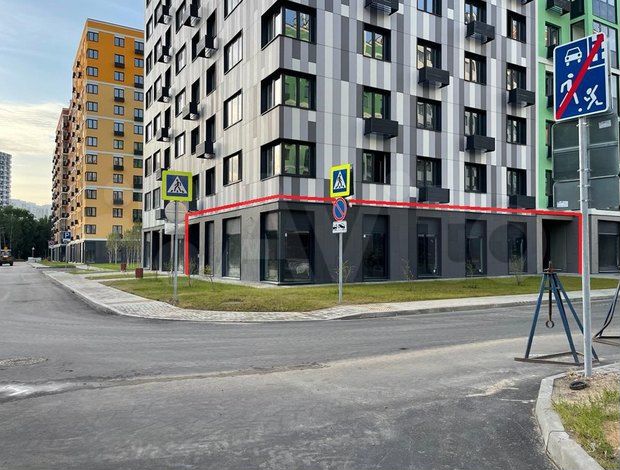 Продам торговое помещение, 255 м²