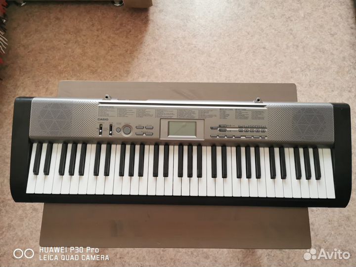 Синтезатор Casio LK-125