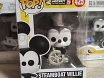 Funko pop steamboat willie 425