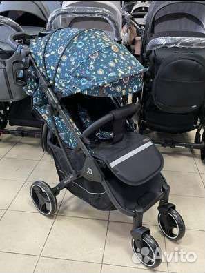 Коляска новая