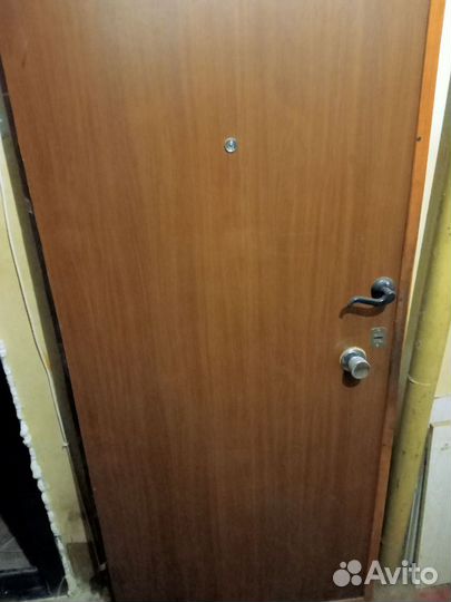 Дверь входная металлическая