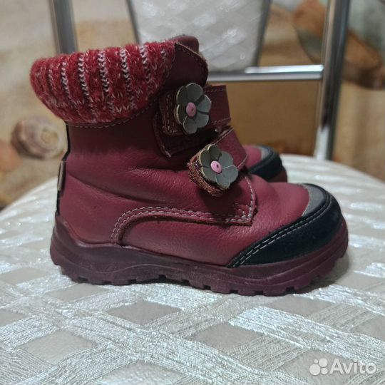 Ботинки демисезонные для девочки 22 размер