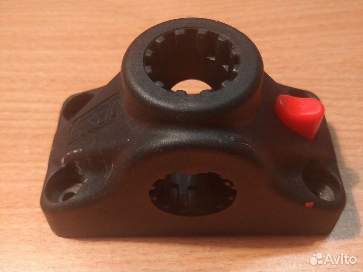 Держатель для спининга в лодку