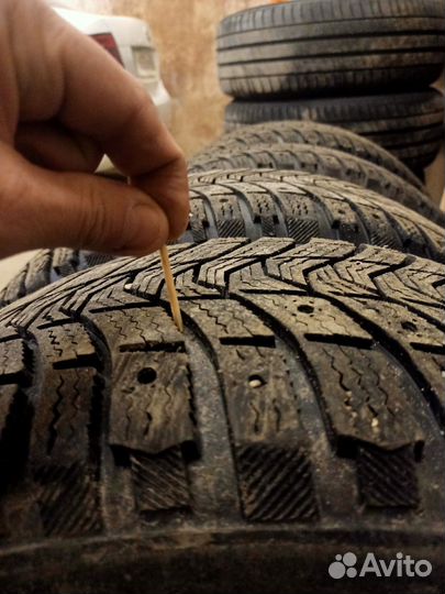 Michelin X-Ice North 3 215/55 R17 94