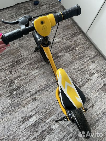 Детский беговел Small Rider с ручным тормозом