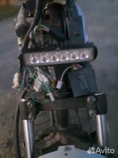 Скутер 150 кубов на хорошем ходу