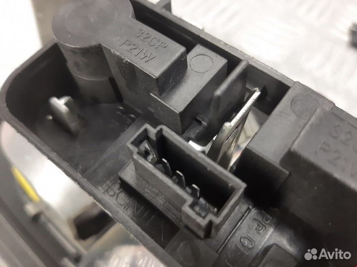 Фонарь крышки багажника правый Saab 9-3 2 2005