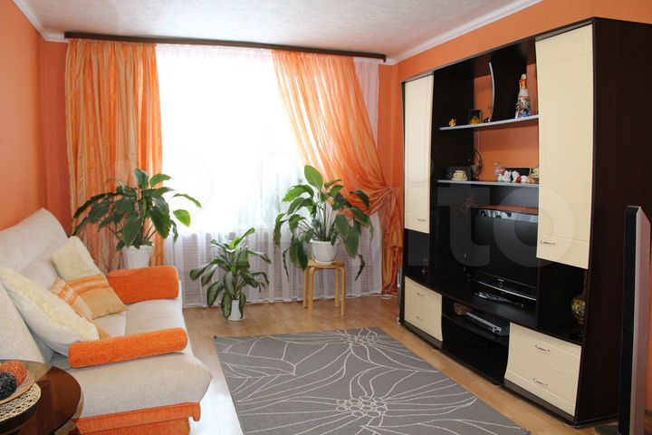 3-к. квартира, 70 м², 2/5 эт.