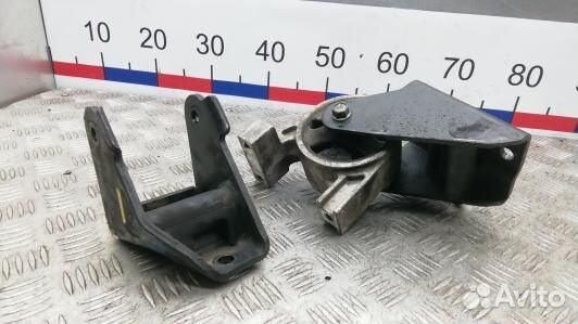 Подушка кпп KIA RIO 2 (5BR09DW01)