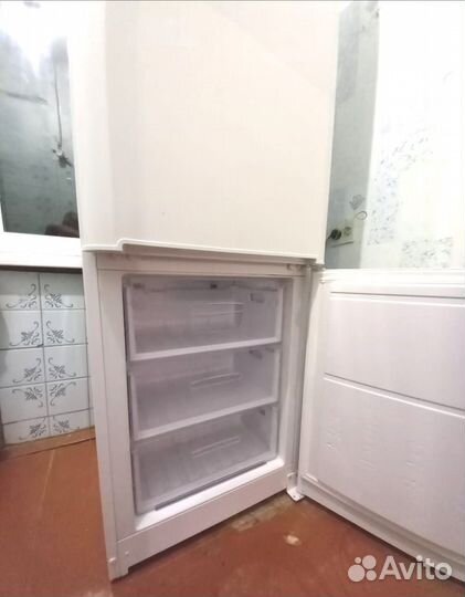 Холодильник indesit no frost