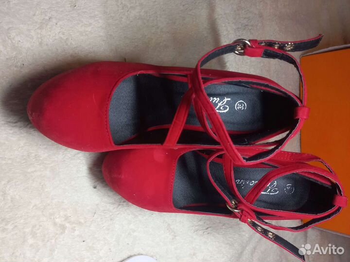 Туфли женские новые