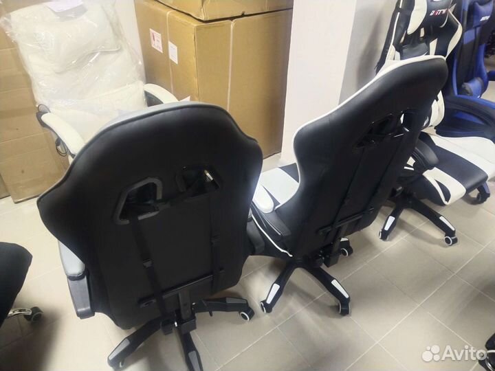 Игровые кресла новые подставка,5 расцветок