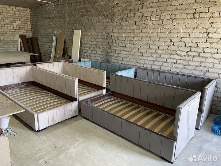 Кровать тахта. Подростковая кровать