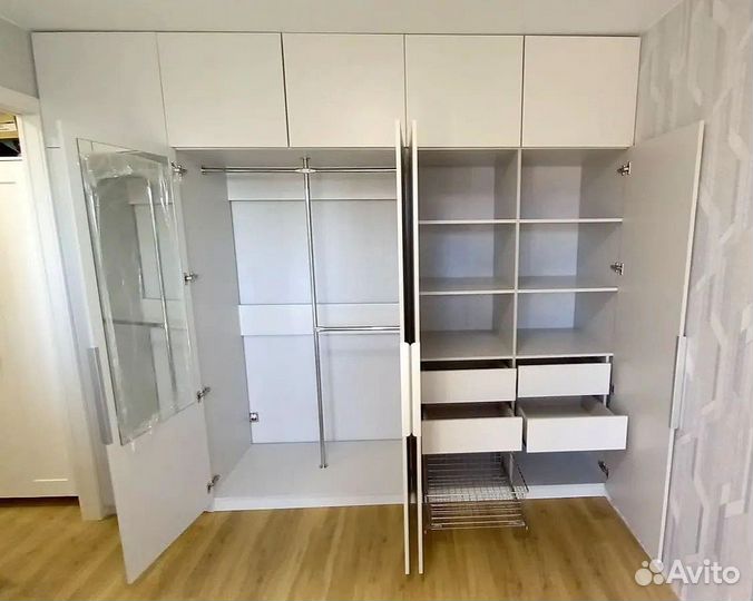 Шкаф в прихожую распашной на заказ