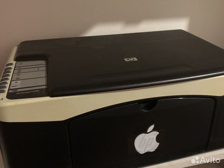 Принтер цветной hp