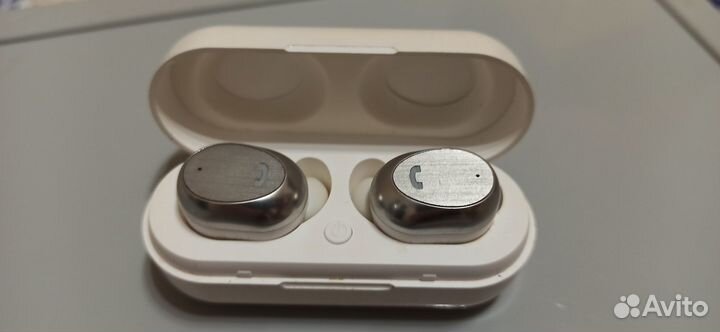 Беспроводные наушники Elari