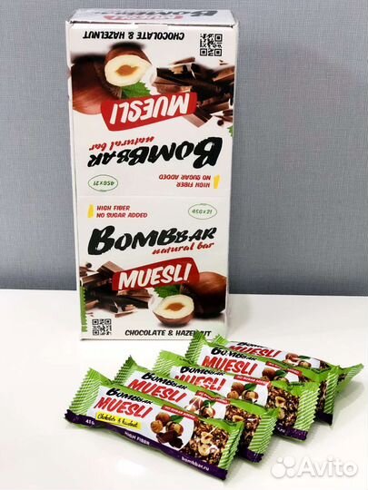 Питательные батончики Bombbar в упаковке новые