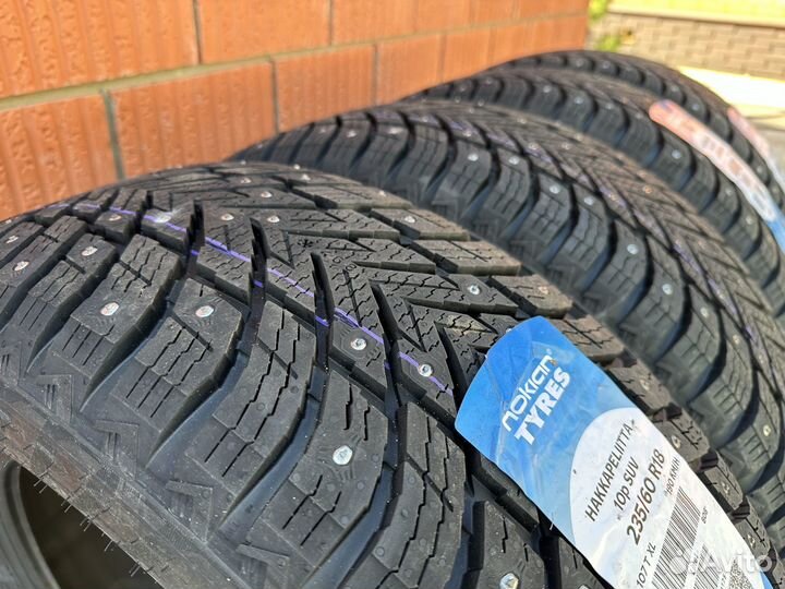 Nokian Tyres Hakkapeliitta 10p SUV 235/60 R18 107T