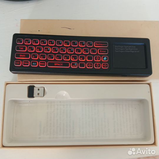 Универс-й пульт. touchpad, клавиатура, аэромышь