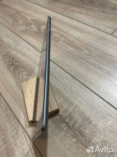 iPad air 1 поколения 64gb