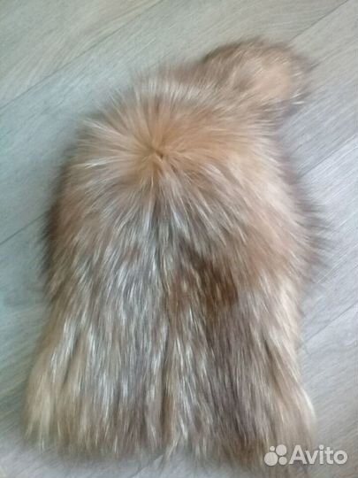 Женская шапка из меха лисы