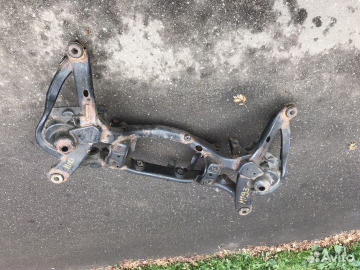 Volvo XC90 подрамник задний