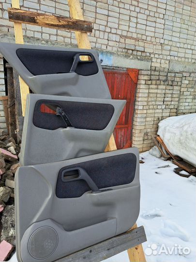 Дверные карты пластик салона Ниссан Примера р11