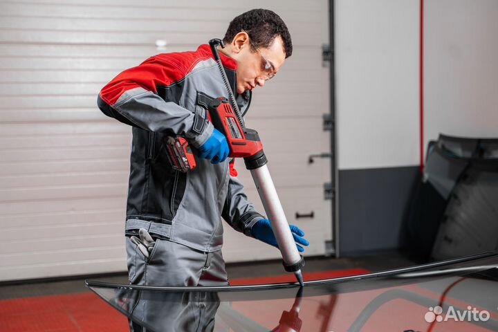 Стекло лобовое Hongqi h5