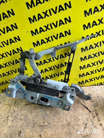 Петля капота передняя правая Bmw 5-Series F10 2010