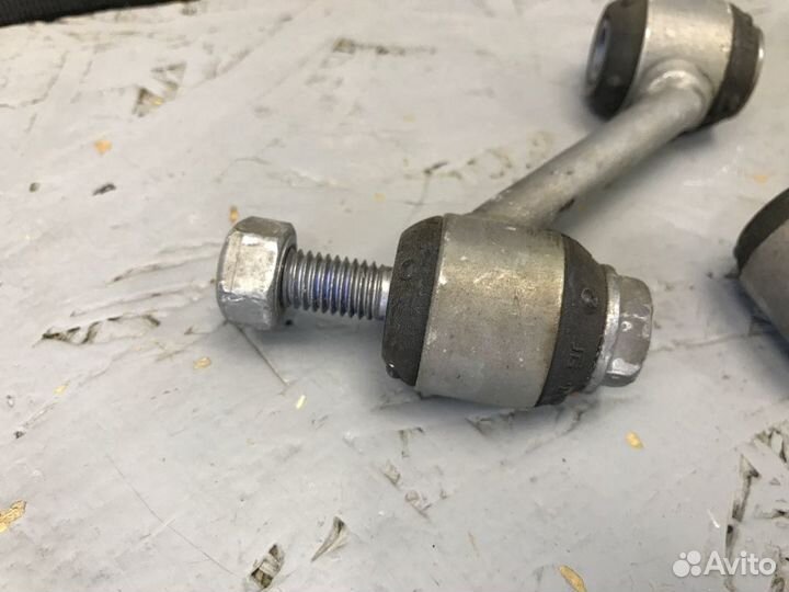 Стойка стабилизатора задняя Mercedes-Benz B-180