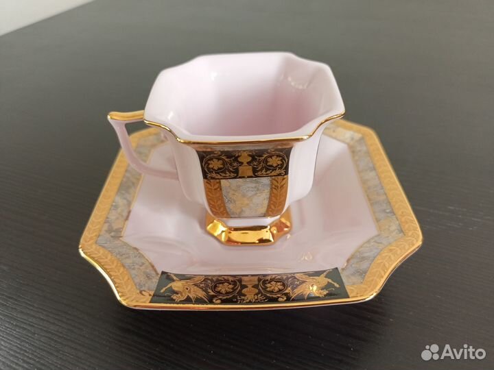 Чайный и кофейный сервизы розовый фарфор