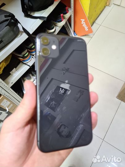 iPhone 11, 64 ГБ