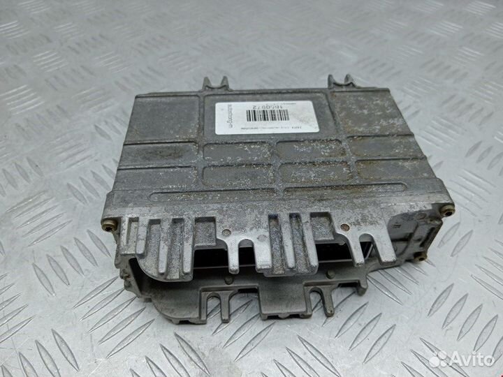 Блок управления двигателем Volkswagen Golf 3